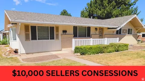 895 N Stoneybrook Rd, Kaysville, UT 84037