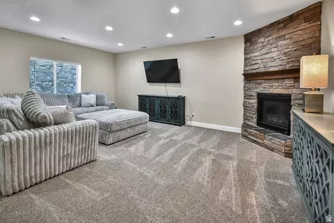 Living - 407 E 950 N, Richfield, UT 84701 photo 3 of 5