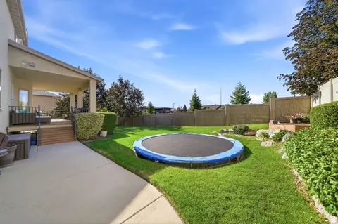 Exterior - 1043 E Mach Schnell Dr, Sandy, UT 84094 photo 6 of 7