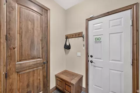 Entry Way - 1043 E Mach Schnell Dr, Sandy, UT 84094 photo 1 of 3