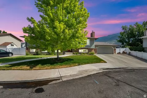 512 W 1350 St N, Orem, UT 84057 photo 3