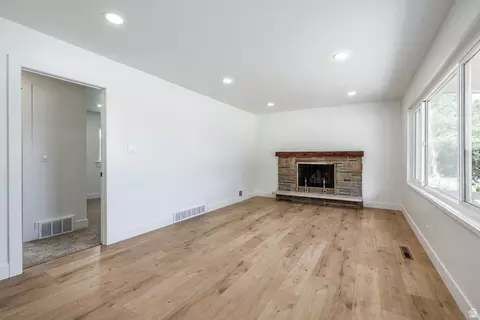 348 E 300 N, Centerville, UT 84014 photo 4