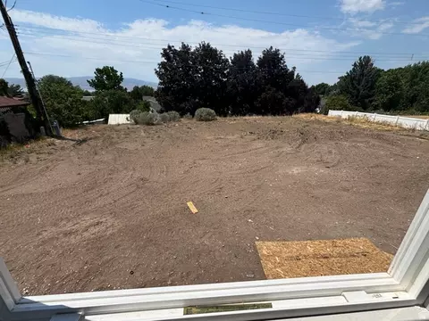 Exterior - 1676 S Lakewood Dr W, Orem, UT 84058 photo 4 of 6
