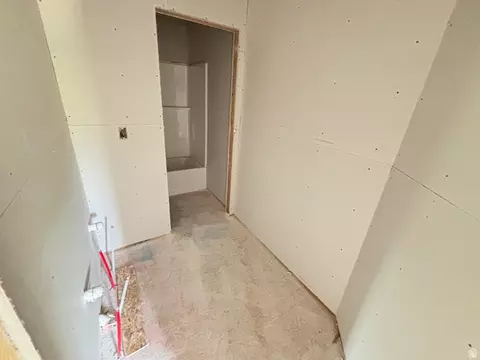 Bath - 1676 S Lakewood Dr W, Orem, UT 84058 photo 3 of 3
