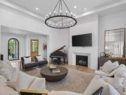 635 E 2550 N, Provo, UT 84604 photo 4