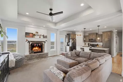Living - 3237 S 5100 W, Hooper, UT 84315 photo 3 of 3