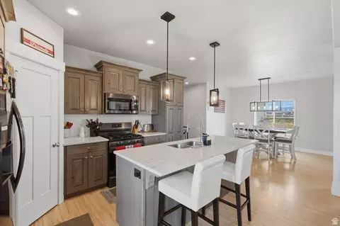 Kitchen - 3237 S 5100 W, Hooper, UT 84315 photo 2 of 3