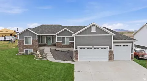 Exterior - 3237 S 5100 W, Hooper, UT 84315 photo 8 of 8
