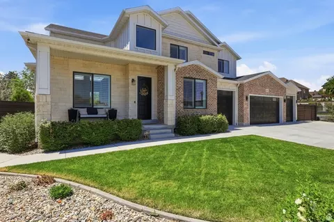 10676 S Urban Ridge Cv W, South Jordan, UT 84095