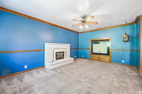 Living - 4540 S 600 E, Murray, UT 84107 photo 2 of 5