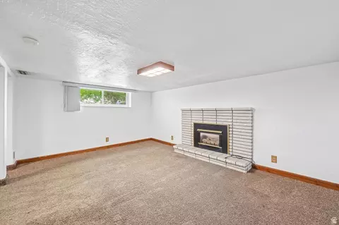 Living - 4540 S 600 E, Murray, UT 84107 photo 4 of 5