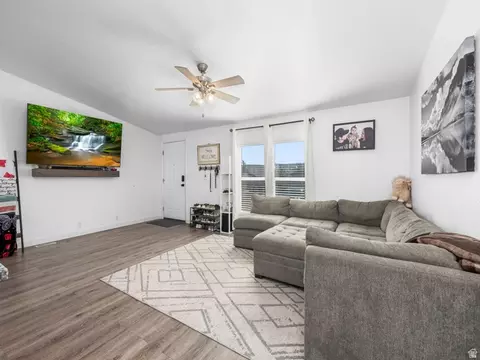 559 S 200 E, Mona, UT 84645 photo 6