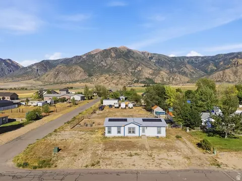 559 S 200 E, Mona, UT 84645 photo 2