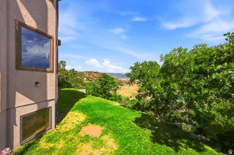 Exterior - 335 W Bern Way, Midway, UT 84049 photo 21 of 22
