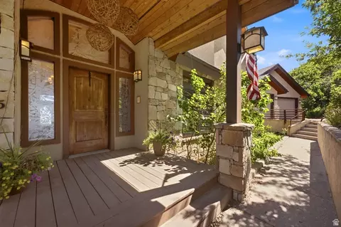 Exterior - 335 W Bern Way, Midway, UT 84049 photo 4 of 22