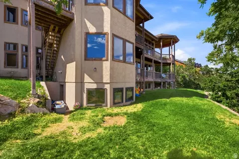 Exterior - 335 W Bern Way, Midway, UT 84049 photo 16 of 22