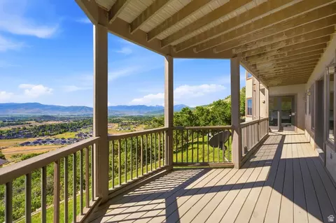 Exterior - 335 W Bern Way, Midway, UT 84049 photo 13 of 22