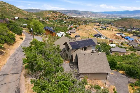 View/Area - 335 W Bern Way, Midway, UT 84049 photo 4 of 5