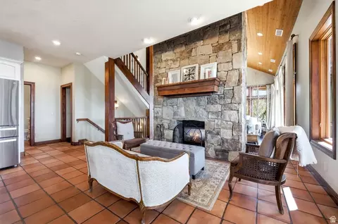 Living - 335 W Bern Way, Midway, UT 84049 photo 8 of 12