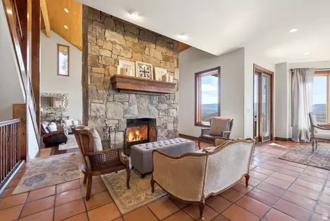 Living - 335 W Bern Way, Midway, UT 84049 photo 7 of 12