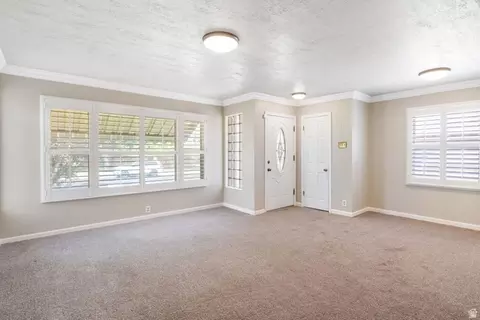 5451 S Avalon Dr, Murray, UT 84107 photo 2