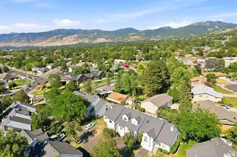 View/Area - 3133 S Applewood Dr E, Bountiful, UT 84010 photo 3 of 4