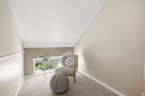 Entry Way - 3133 S Applewood Dr E, Bountiful, UT 84010 photo 3 of 4