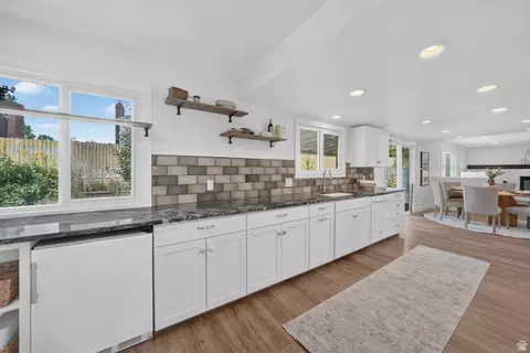 Kitchen - 1251 E Sage Ridge Rd, Sandy, UT 84094 photo 2 of 6