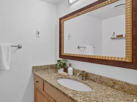 Bath - 1251 E Sage Ridge Rd, Sandy, UT 84094 photo 1 of 3