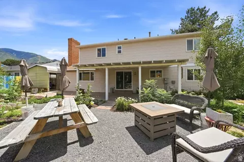 Exterior - 1251 E Sage Ridge Rd, Sandy, UT 84094 photo 5 of 9