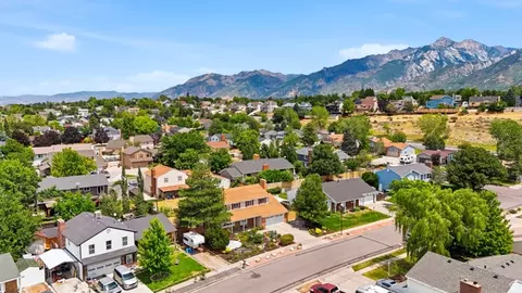 View/Area - 1251 E Sage Ridge Rd, Sandy, UT 84094 photo 8 of 8
