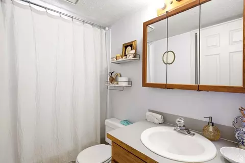 Bath - 1428 S 1195 E, Ogden, UT 84404 photo 1 of 1