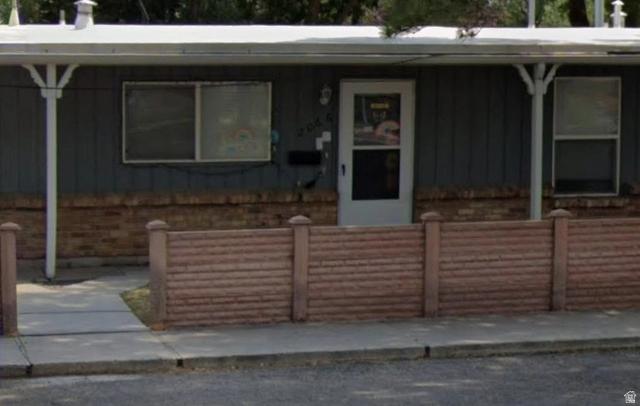 2066 E 3335 S, Salt Lake City, UT 84109