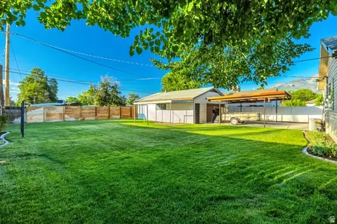 Exterior - 831 E Vics Rd, Sandy, UT 84094 photo 4 of 4