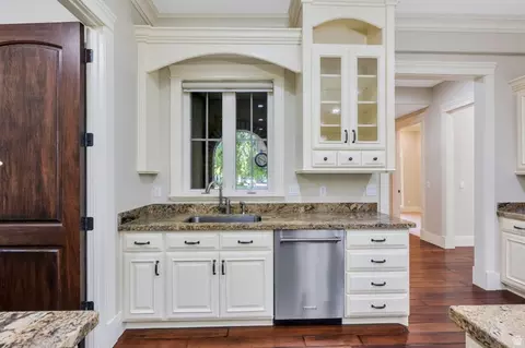 Kitchen - 650 E Center St, Alpine, UT 84004 photo 4 of 5