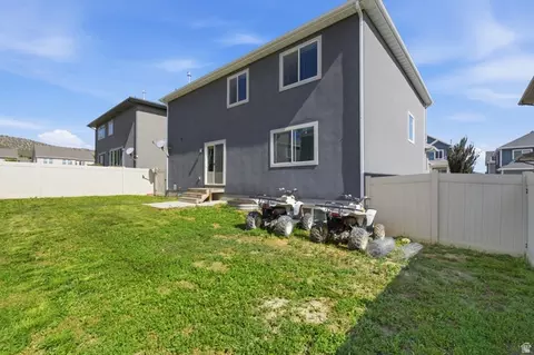 Exterior - 4196 E Dryland Way S, Eagle Mountain, UT 84005 photo 6 of 6