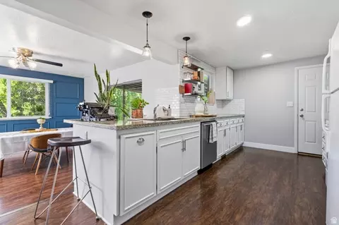 Kitchen - 339 E 6230 S, Murray, UT 84107 photo 1 of 3