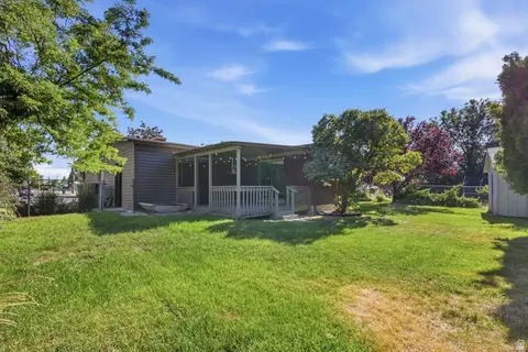 Exterior - 339 E 6230 S, Murray, UT 84107 photo 3 of 7