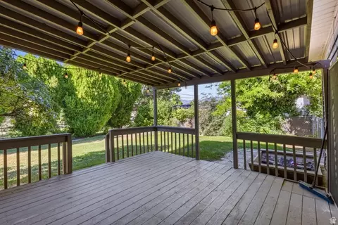 Exterior - 339 E 6230 S, Murray, UT 84107 photo 2 of 7