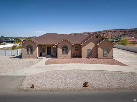 Exterior - 4635 E Sunny Acres Ln, Moab, UT 84532 photo 1 of 13