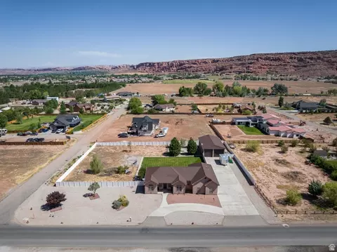 View/Area - 4635 E Sunny Acres Ln, Moab, UT 84532 photo 6 of 13