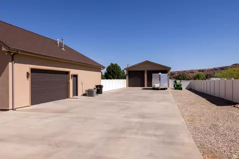 Exterior - 4635 E Sunny Acres Ln, Moab, UT 84532 photo 5 of 13