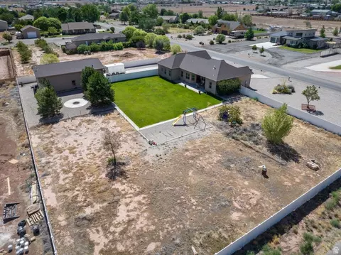 View/Area - 4635 E Sunny Acres Ln, Moab, UT 84532 photo 4 of 13
