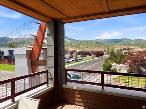 1476 Newpark Blvd #202, Park City, UT 84098