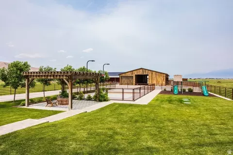 Exterior - 4636 W 8400 S, Payson, UT 84651 photo 4 of 21