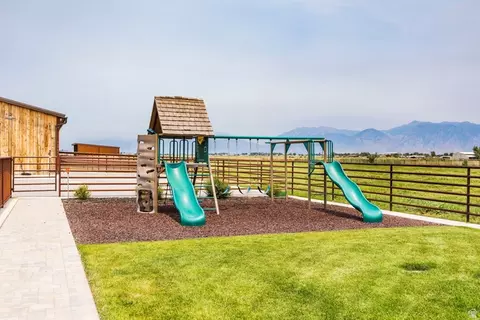 Exterior - 4636 W 8400 S, Payson, UT 84651 photo 17 of 21