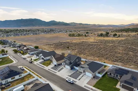 2789 E Clarkstone Dr, Eagle Mountain, UT 84005 photo 44