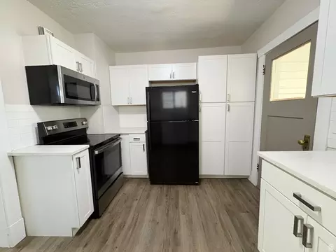 Kitchen - 719 E 22nd St, Ogden, UT 84401 photo 2 of 4