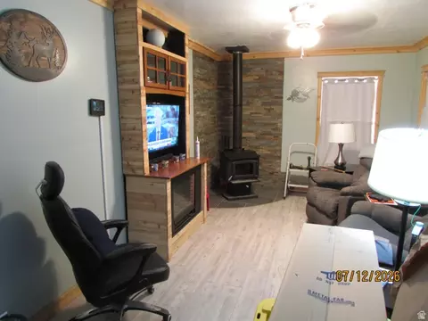 Living - 33980 N 10890 E, Fairview, UT 84629 photo 1 of 6