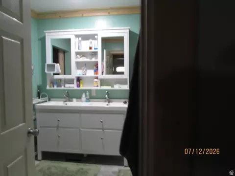 Bath - 33980 N 10890 E, Fairview, UT 84629 photo 3 of 6